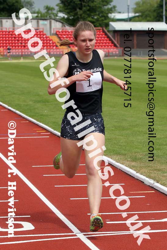 800 metres, 2021 Northumberland, Durham and Cleveland Schools. Photo: David T. Hewitson/Sports for All Pics